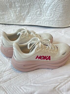 Hoka Women's White Mesh Running Shoes with Pink Sole